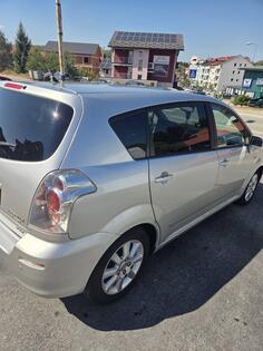 Toyota - Corolla Verso - 2.2