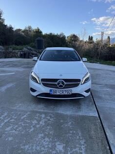 Mercedes Benz - A 220 - Mercedes Benz A220