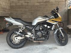 Yamaha - FZS600