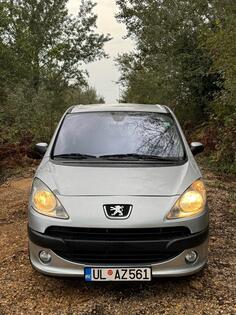 Peugeot - 1007 - 1.4HDI