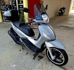 Piaggio - Beverly Tourer 350cc