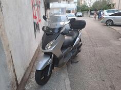 Yamaha - xmax 250