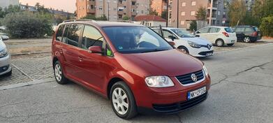 Volkswagen - Touran - 2.0