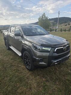 Toyota - Hilux - D