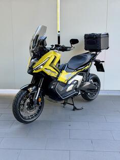 Honda - X-ADV 750