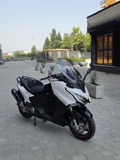 Kymco - AK 575