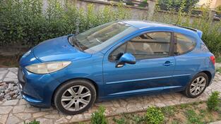 Peugeot - 207 - 1.6 HDI