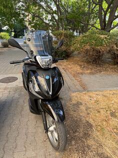 Piaggio - Beverly 300 hpe