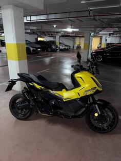 Honda - Honda ADV750