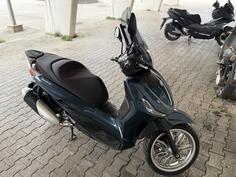Piaggio - beverly 300hpi 2021 god