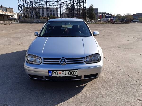 Volkswagen - Golf 4
