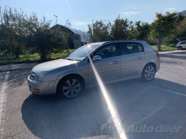 Opel - Signum - 3.0 V6 tdci