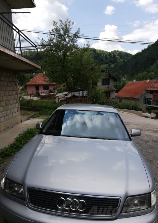 Audi - A8 - 2.5 TDI QUATTRO