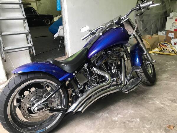 Harley-Davidson - Flstf