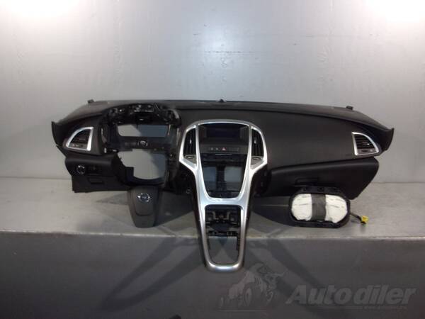 Instrument tabla za Automobile - Opel - Astra    - 2012-2015