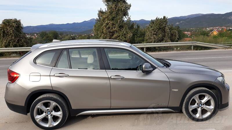 BMW - X1 - 2,3 X Drive