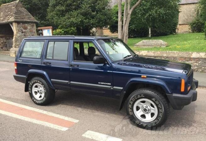 Jeep - Cherokee 2.5 TD in parts