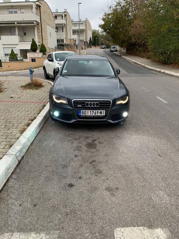 Audi - A4 - 2,7