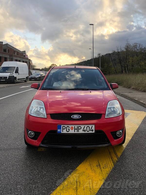 Ford - Fiesta - ST