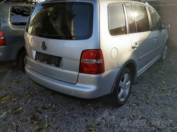 Volkswagen - Touran 1.9 tdo in parts