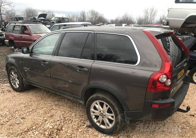 Volvo - XC 90 2.4 in parts