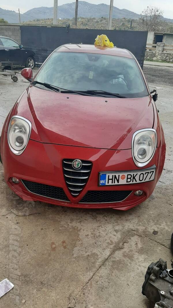U djelovima Alfa Romeo - MiTo 13