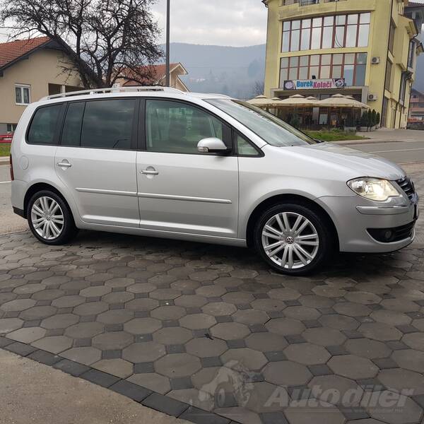 Volkswagen - Touran - highline