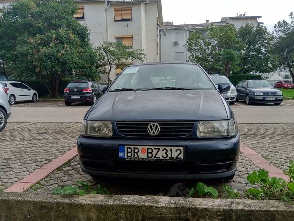 Volkswagen - Polo - 1.3