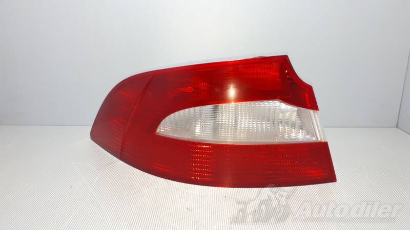 Desno stop svjetlo za Škoda - Superb    - 2008-2013