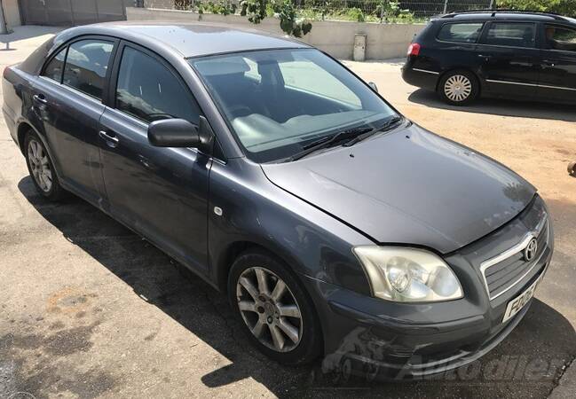 Toyota - Avensis D4D in parts