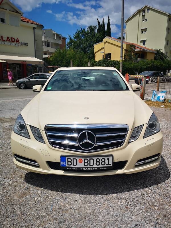 Mercedes Benz - E 200 - cdi