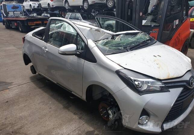 Toyota - Yaris  in parts