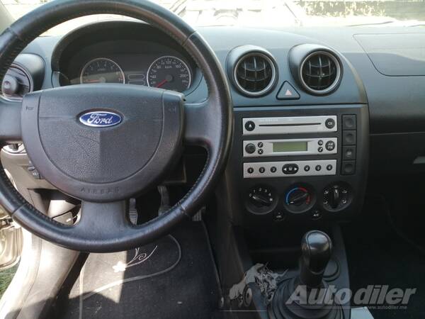 Ford - Fiesta - 1.3