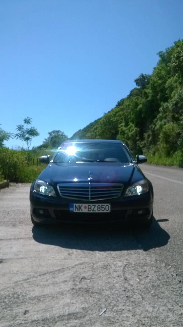 Mercedes Benz - 200 - 2.0 cdi