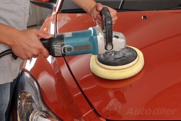 Car polishing - Car detailing services