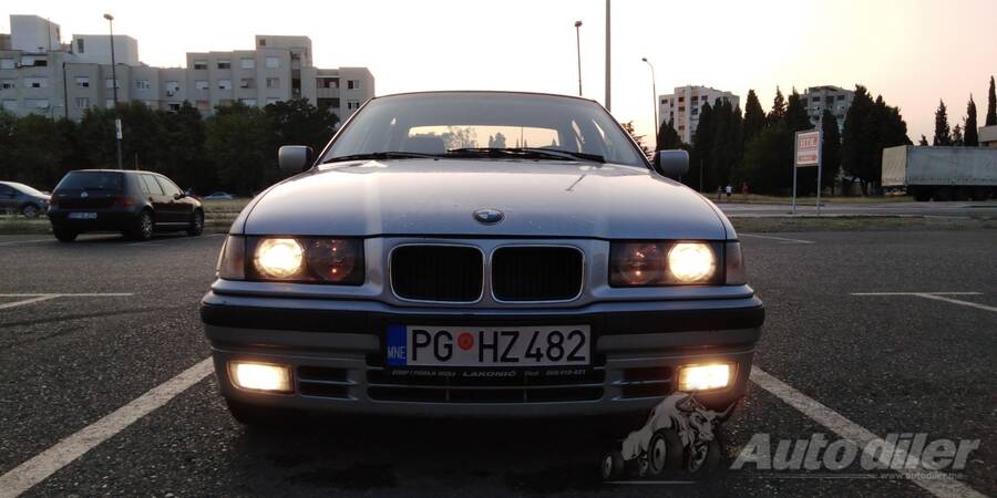BMW - 318 - 318i