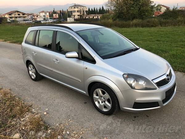 Opel - Zafira - 1,9 74kw