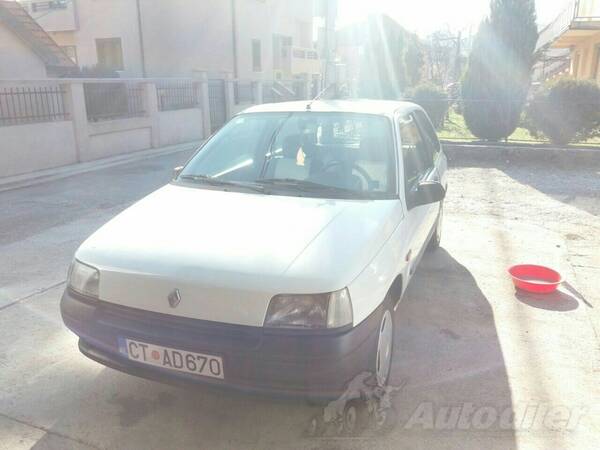 Renault - Clio - 1.2 benzinac