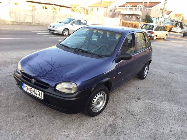 Opel - Corsa - 1000