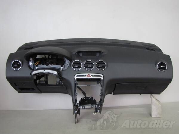 Instrument tabla za Automobile - Peugeot - 308    - 2007-2011