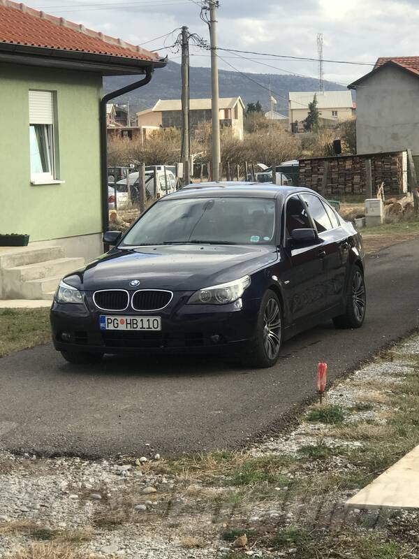 BMW - 530 - E60