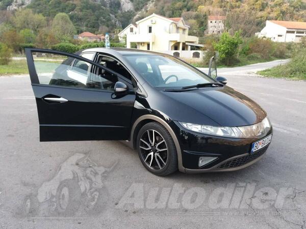 Honda - Civic - 2.2 cdti