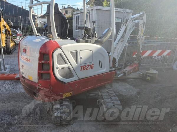 Takeuchi - TB216