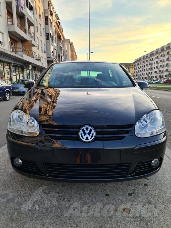 Volkswagen - Golf 5 - 1.9Tdi