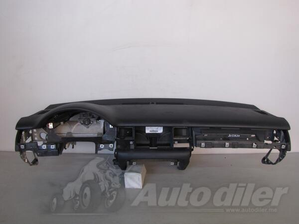 Instrument tabla za Automobile - Audi - A8    - 2002-2010