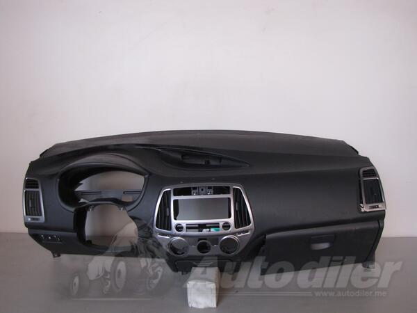 Instrument tabla za Automobile - Hyundai - i20    - 2008-2012