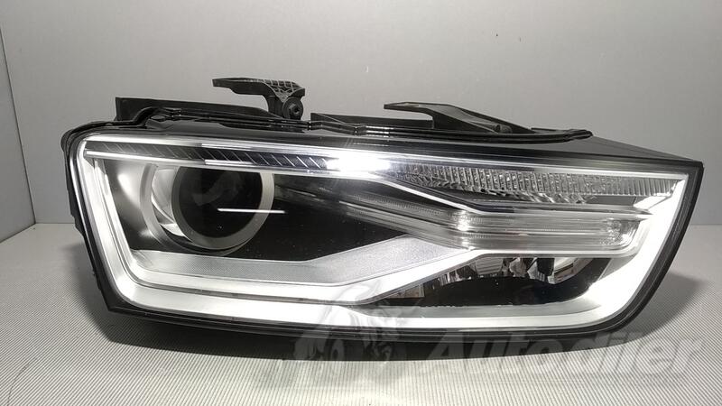 Desni far za Audi - Q3    - 2014-2018