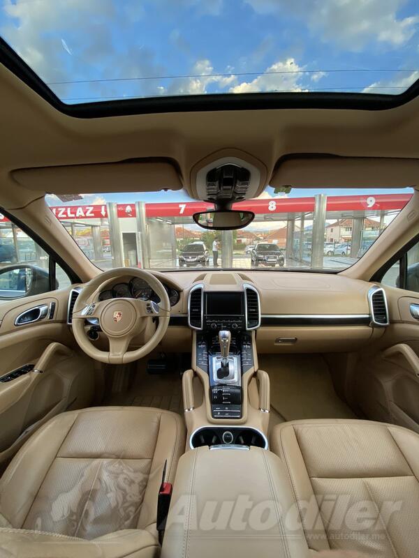 Porsche - Cayenne - 3.0