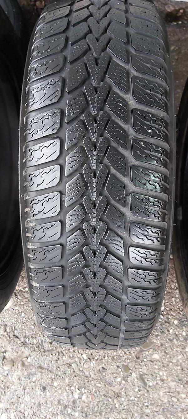 Dunlop - 185/60-15 - Zimska guma