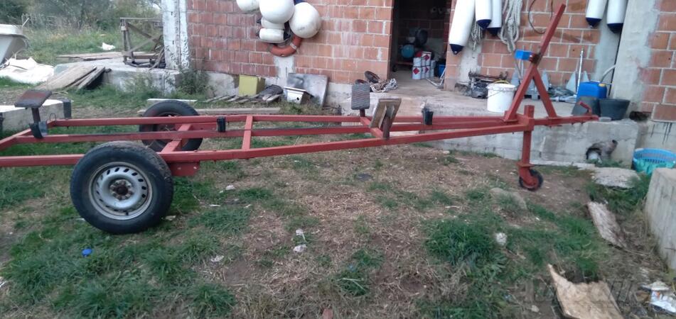 Prikolice za plovila